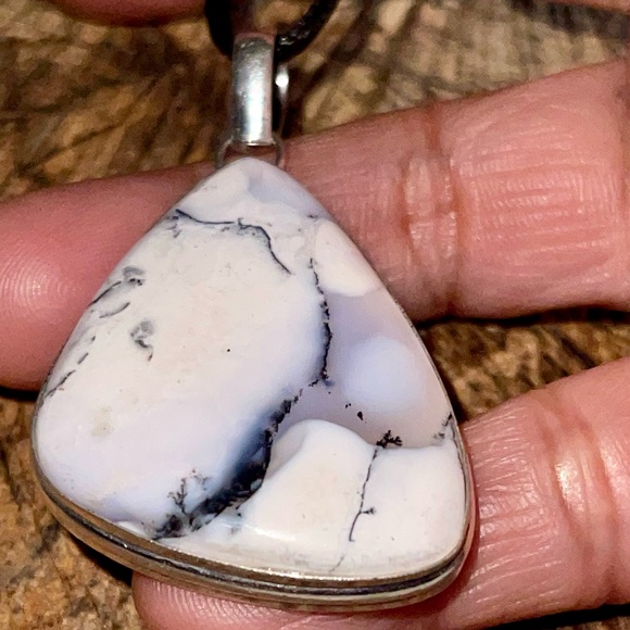 Dendritic Agate Pendant 2" - Picture 8 of 9